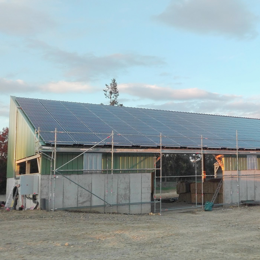 realisation-allosun-installation-5-(22)Bâtiment agricole - 99kVA