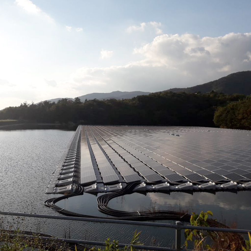 realisation Maintenance Mise en service centrale flottante Japon 500 Kw