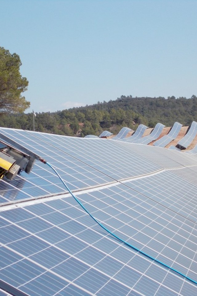 ALLOSUN-CENTRALE AU SOL 77 000 m²